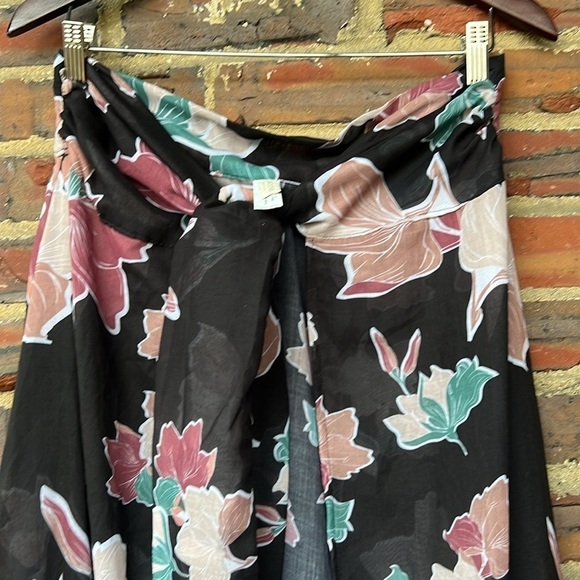 ÁNCORA Dressed to Swim Floral Maxi Skirt - Picture 8 of 8